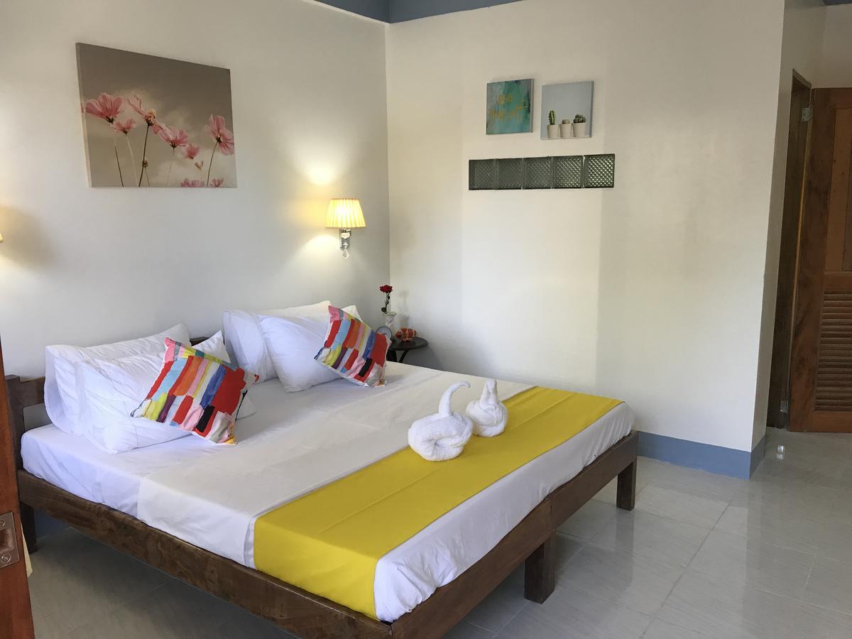 Neptune Diving Resort Moalboal Exterior photo